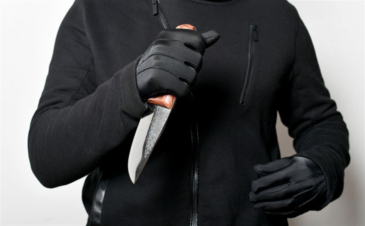 Маски, нож, скотч: в Тульской области разбойники ворвались в частный дом и связали хозяина 