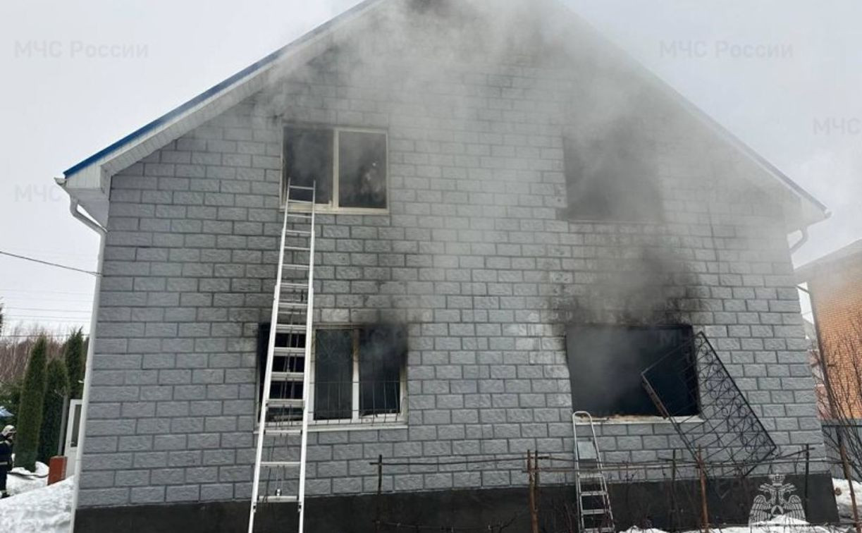 При пожаре в Заречье пострадал 68-летний мужчина