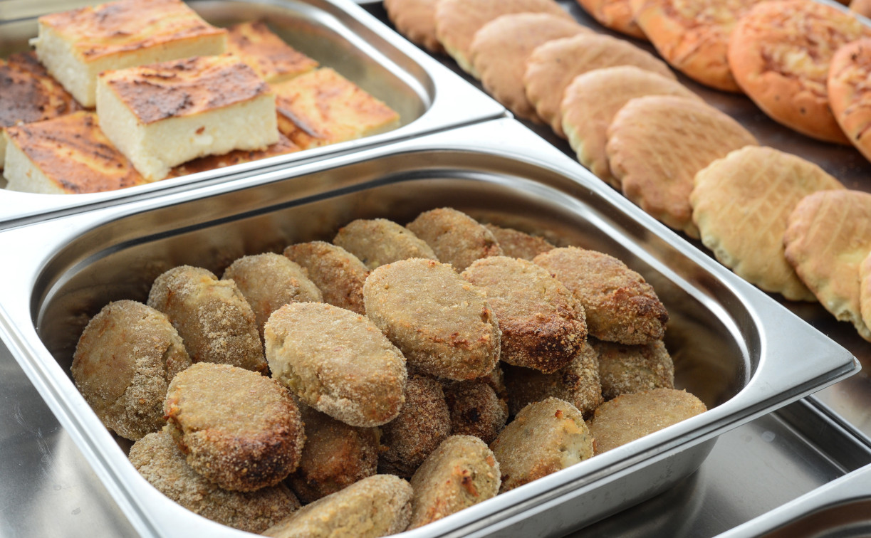 Почти 400 нарушений нашли при проверках школьного питания в Туле и области  