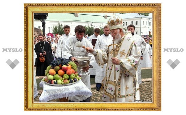 Блаженнейший митрополит Киевский и всея Украины Владимир совершил Литургию в Киево-Печерской лавре