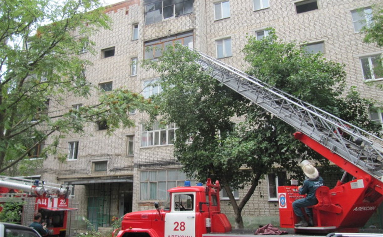 19 июля в алексинской пятиэтажке загорелась квартира 
