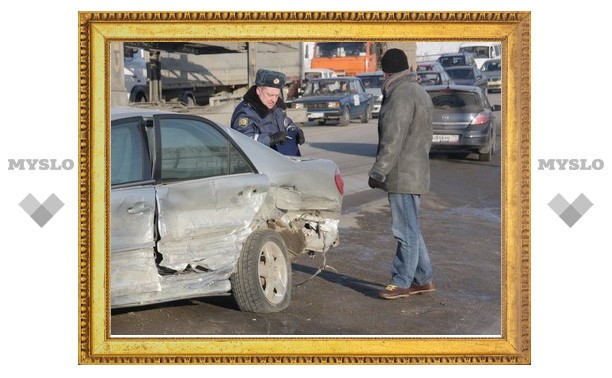 ГИБДД пообещала приезжать на место аварии в морозы быстрее