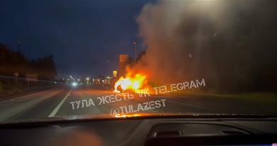 На трассе Тула — Новомосковск загорелся Peugeot