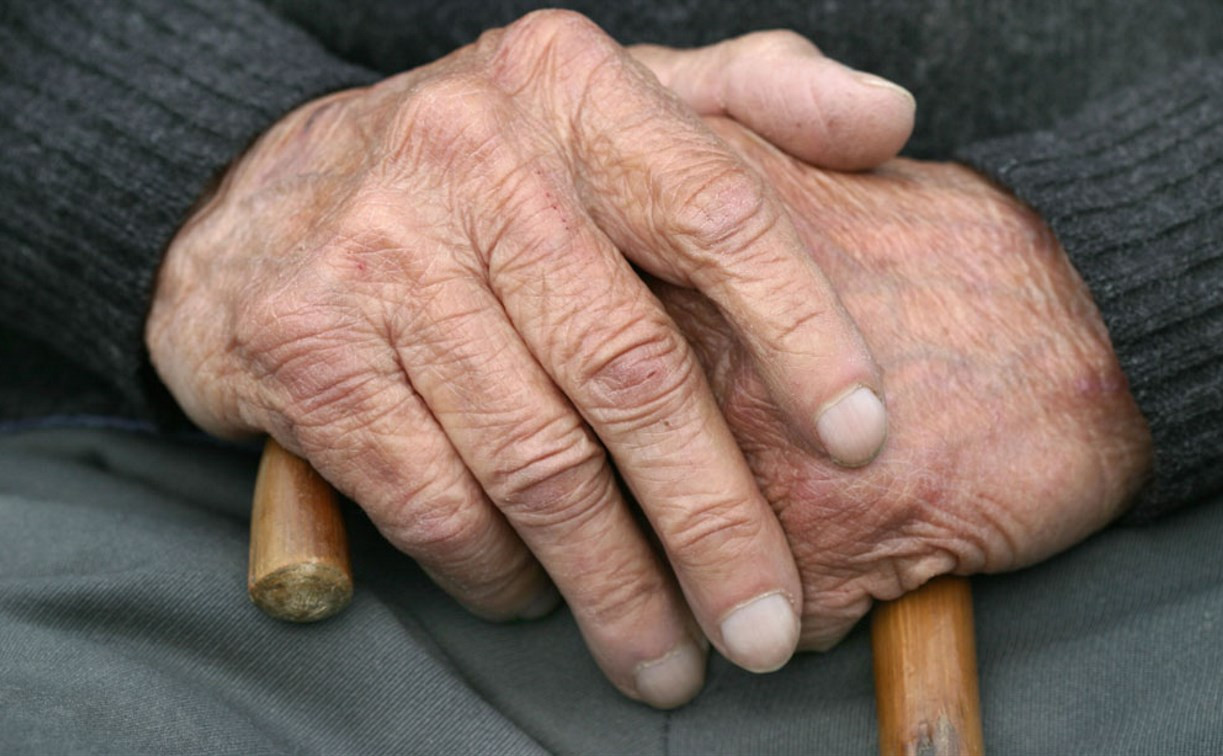 В Дубенском доме престарелых пенсионер пытался покончить с собой