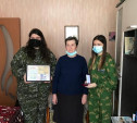 Поисковики вернули жительнице Суворова боевую награду её деда