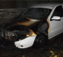 Ночью в Плавске неизвестные сожгли семь автомобилей