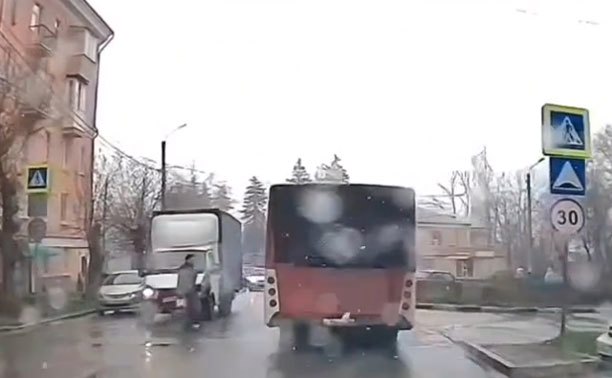 На Косой Горе водитель автобуса не пропустил пешехода