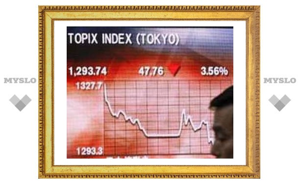 Nkkei вернулся к отметкам сентября 2005 года, упав на 5%