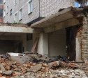 Площадку на месте снесенной пристройки к жилому дому в Пролетарском округе Тулы заасфальтируют