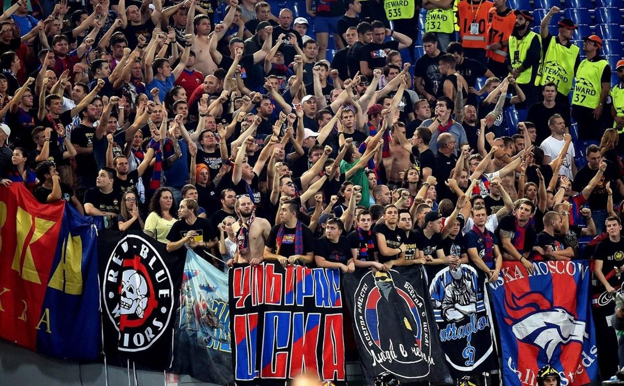 ЦСКА оштрафовали за матерные баннеры фанатов на матче с «Арсеналом»