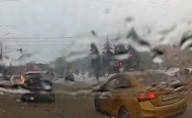 В центре Тулы водители регулярно нарушают ПДД