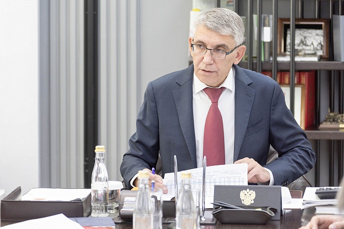 Дмитрий Миляев поздравил работников машиностроительной отрасли с профессиональным праздником