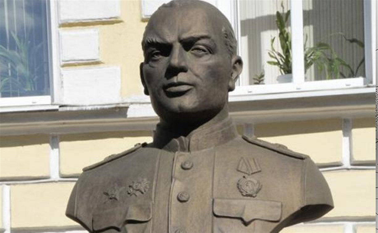 Первому директору Туламашзавода установили памятник на родном предприятии