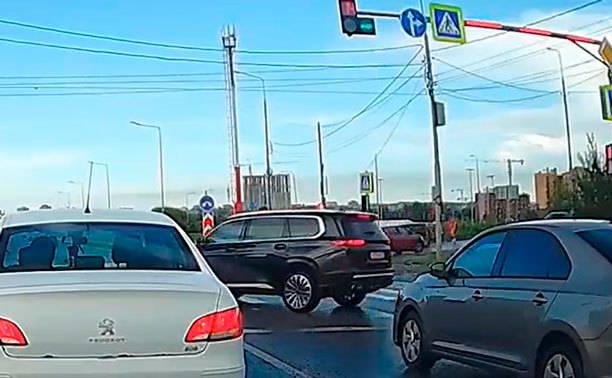 На Восточном обводе встретили странного водителя