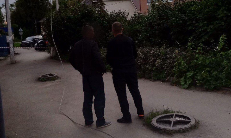 Жительница Болохово получила травму, уклоняясь от падающего провода: прокуратура проводит проверку