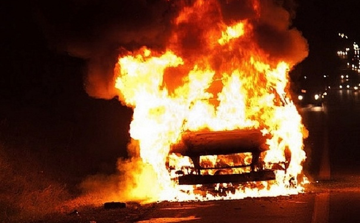 В Нижегородской области в результате взрыва автомобиля с тульскими номерами погибла женщина