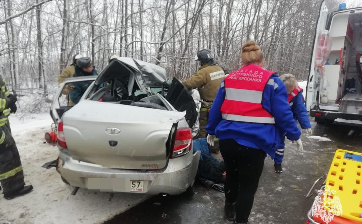 В утренней аварии на М-2 в Чернском районе погибли два человека, один в тяжелом состоянии