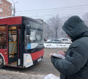 После жалоб пассажиров в Туле проверили, как общественный транспорт соблюдает расписание