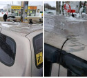 В Туле на Chevrolet Niva упал кусок с Орловского путепровода и помял крышу: фото