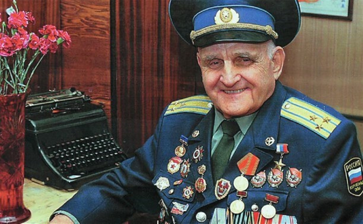 Скончался легендарный тульский летчик Иван Леонов