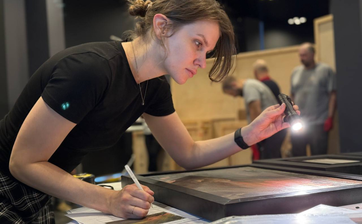 В тульском Фонде искусств приступили к распаковке экспонатов к выставке Александра Дейнеки