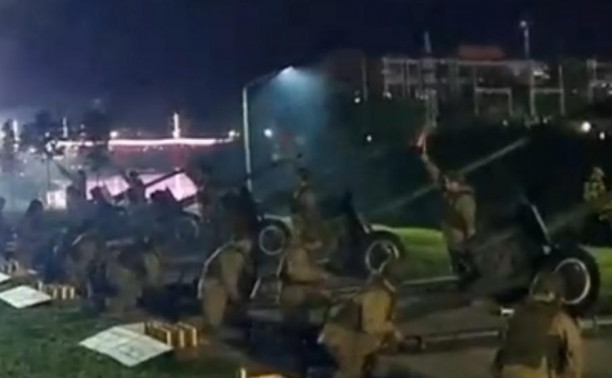 Как в Туле артиллеристы запускали праздничный салют: опубликовано видео процесса