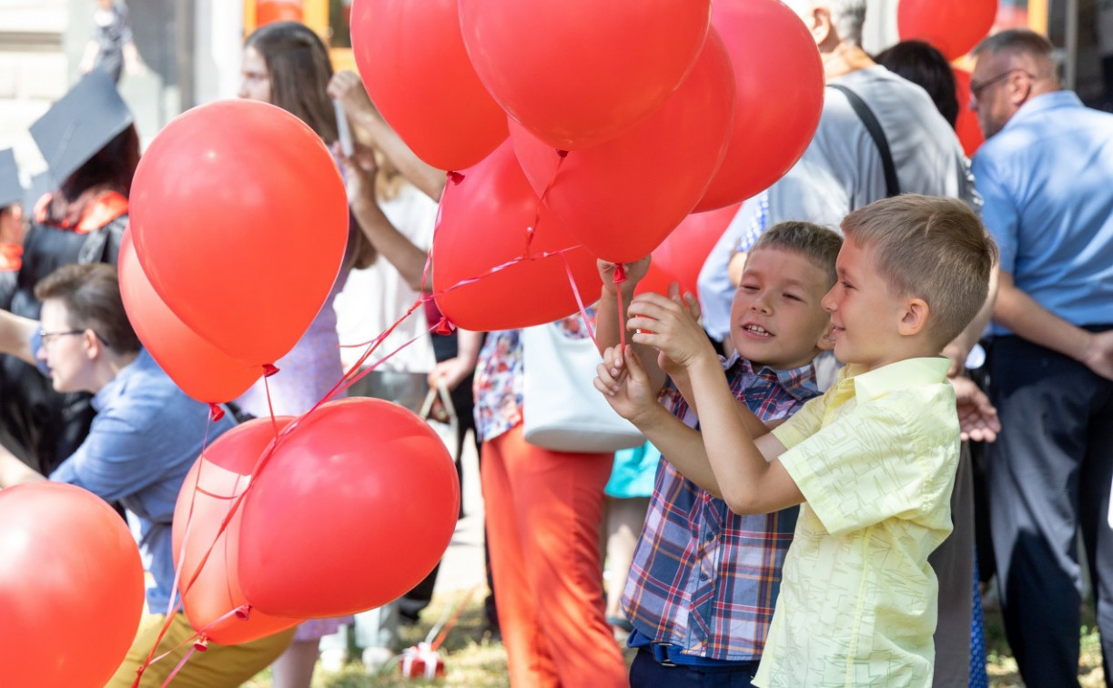 Тульские экологи призвали школы не запускать массово в небо воздушные шары