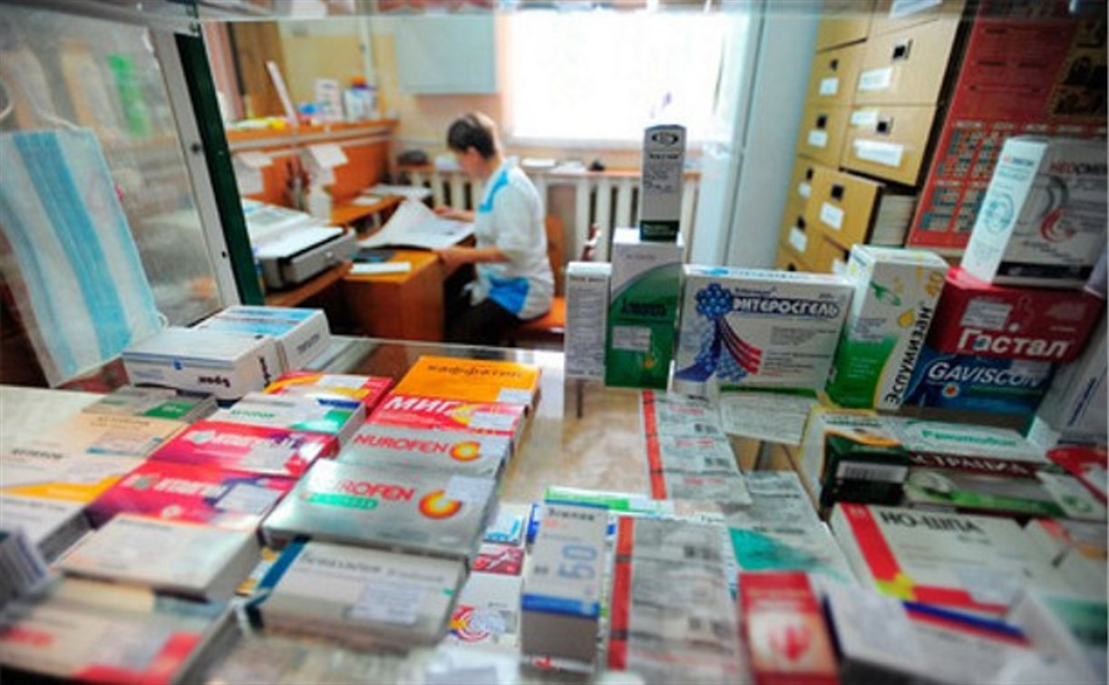 Фармацевт присвоил 346 тысяч рублей, продавая лекарства в обход кассы  