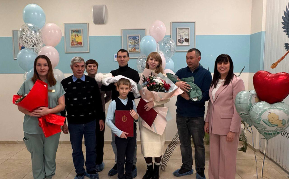 В тульском перинатальном центре в преддверии Дня матери прошла торжественная выписка новорождённых