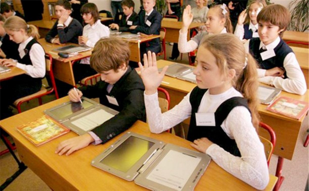 К 1 сентября 10 школ Тульской области перейдут на односменную систему 