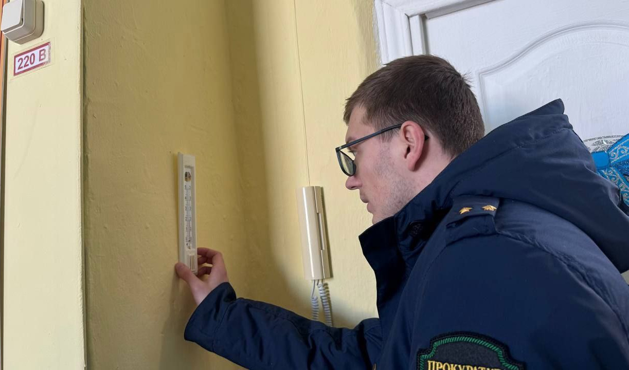 Прокуратура проверяет жалобы на нарушение температуры в тульском ЦО № 13