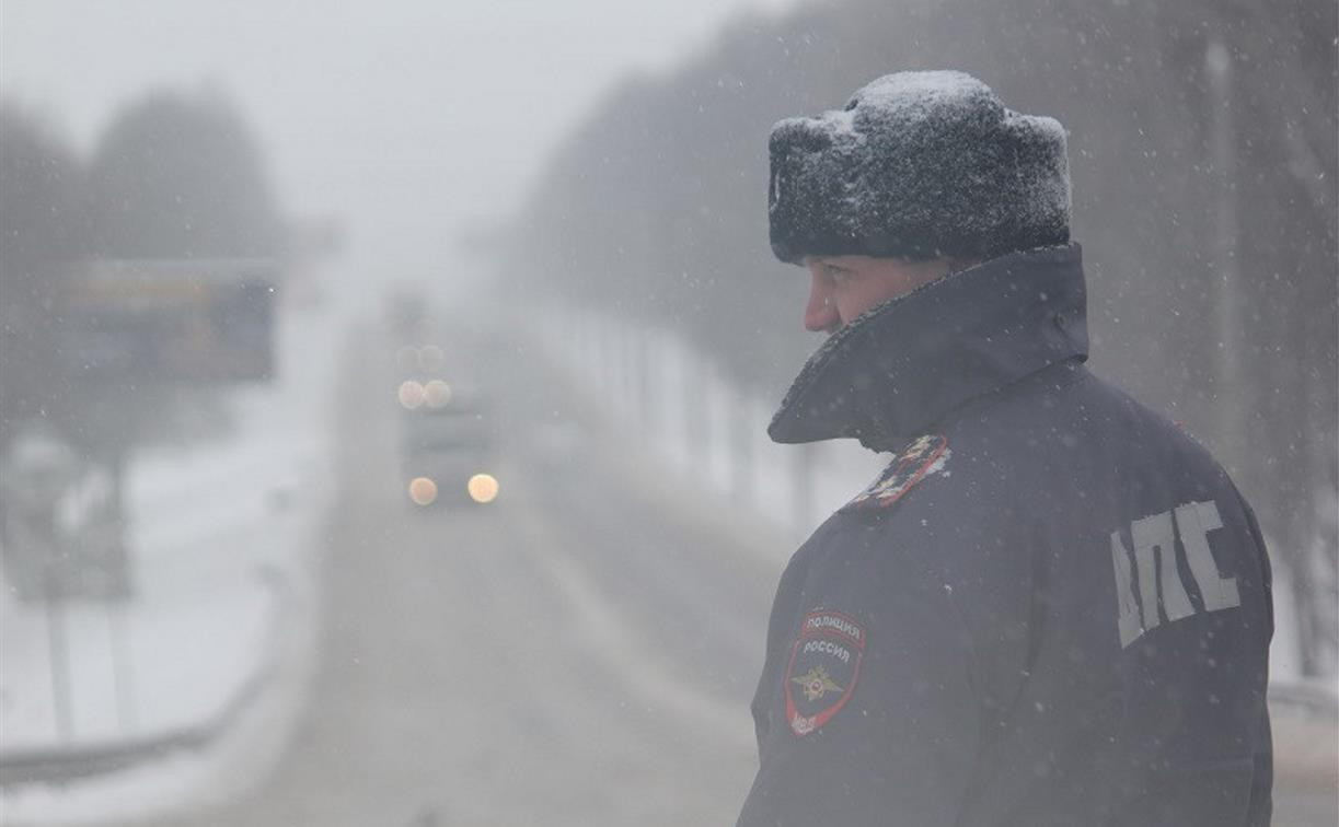 Опасная погода в Туле: ГИБДД просит неопытных водителей не садиться сегодня за руль 