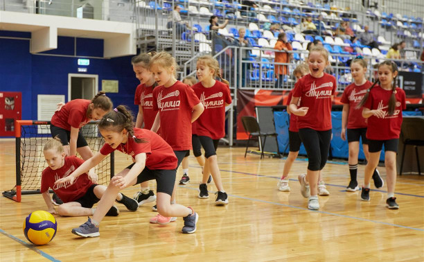 Волейбольный клуб «Тулица» устроил спортивный праздник для детей: видео
