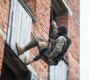 Росгвардейцам пришлось стрелять, чтобы спасти заложницу мужчины с ножом в Новомосковске