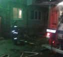 В Новомосковске пожарные спасли 8 человек из горящего дома