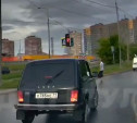 В Туле водители массово игнорируют светофор
