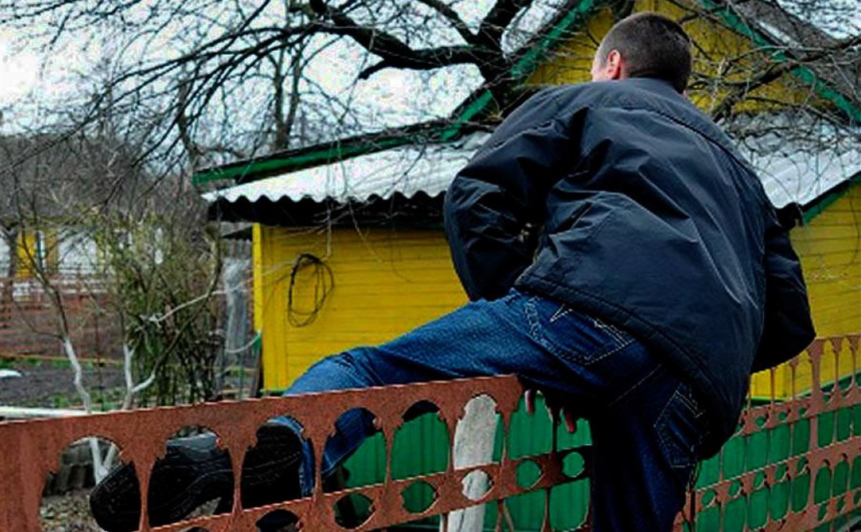 Житель Одоевского района обокрал соседа по даче