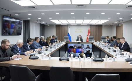 Политика и экономика