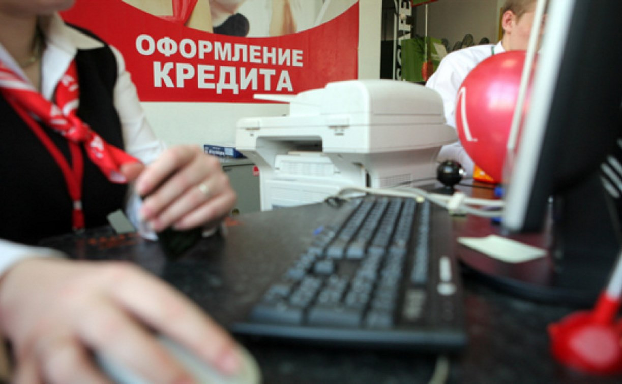 В Суворове менеджер банка оформила фиктивные кредиты на 250 тысяч рублей