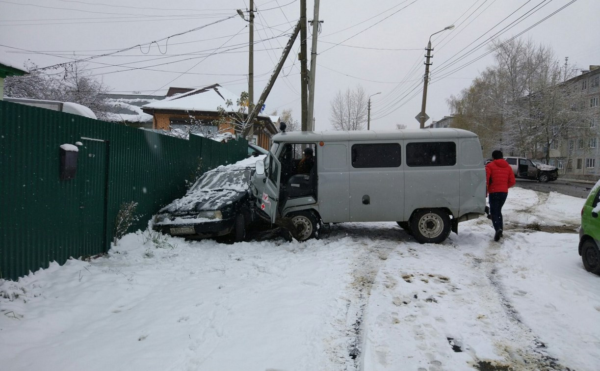 В Туле на улице Кутузова столкнулись четыре машины
