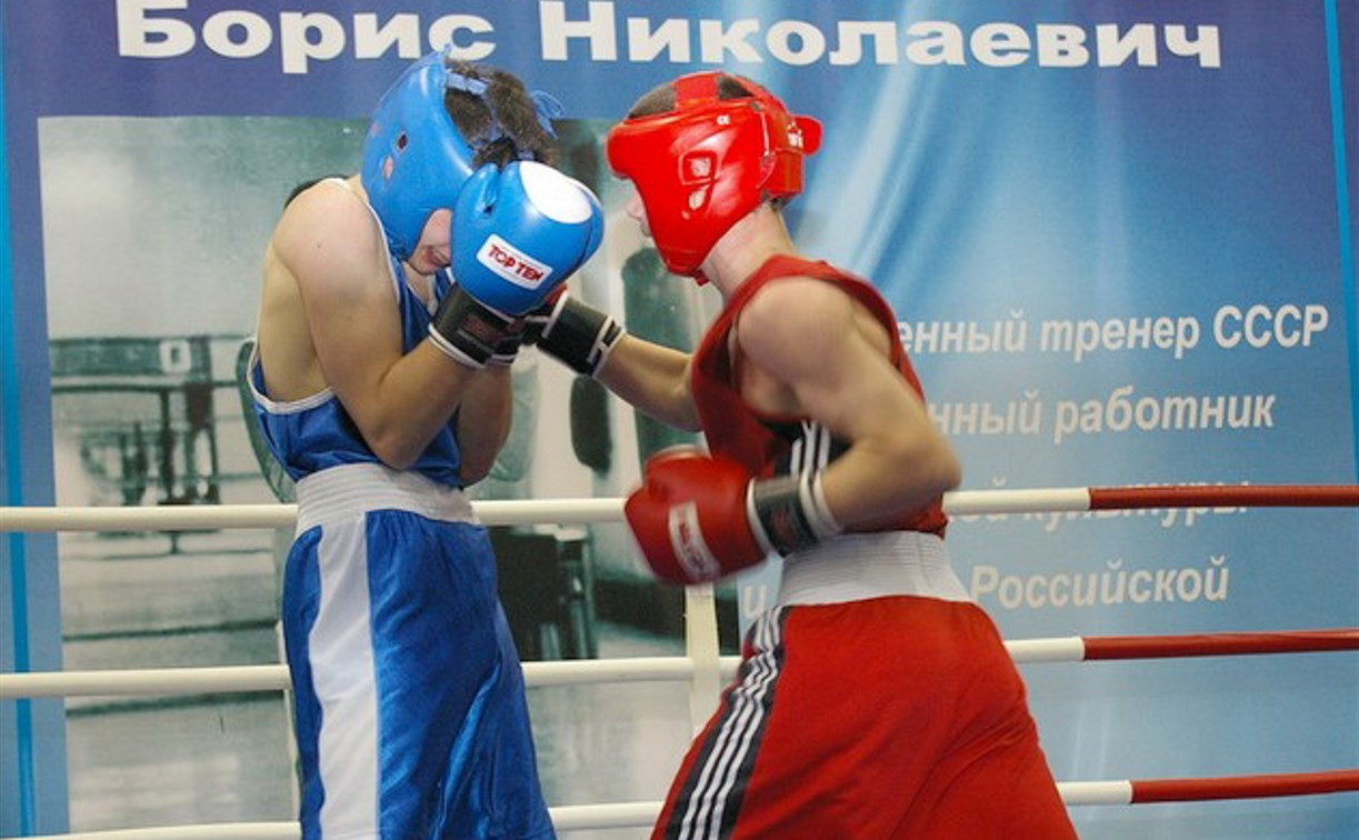 Юношеская сборная Тульской области по боксу завоевала четыре серебряные медали