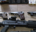 Полицейские обнаружили в Туле и Щекинском районе два склада с незаконным оружием 