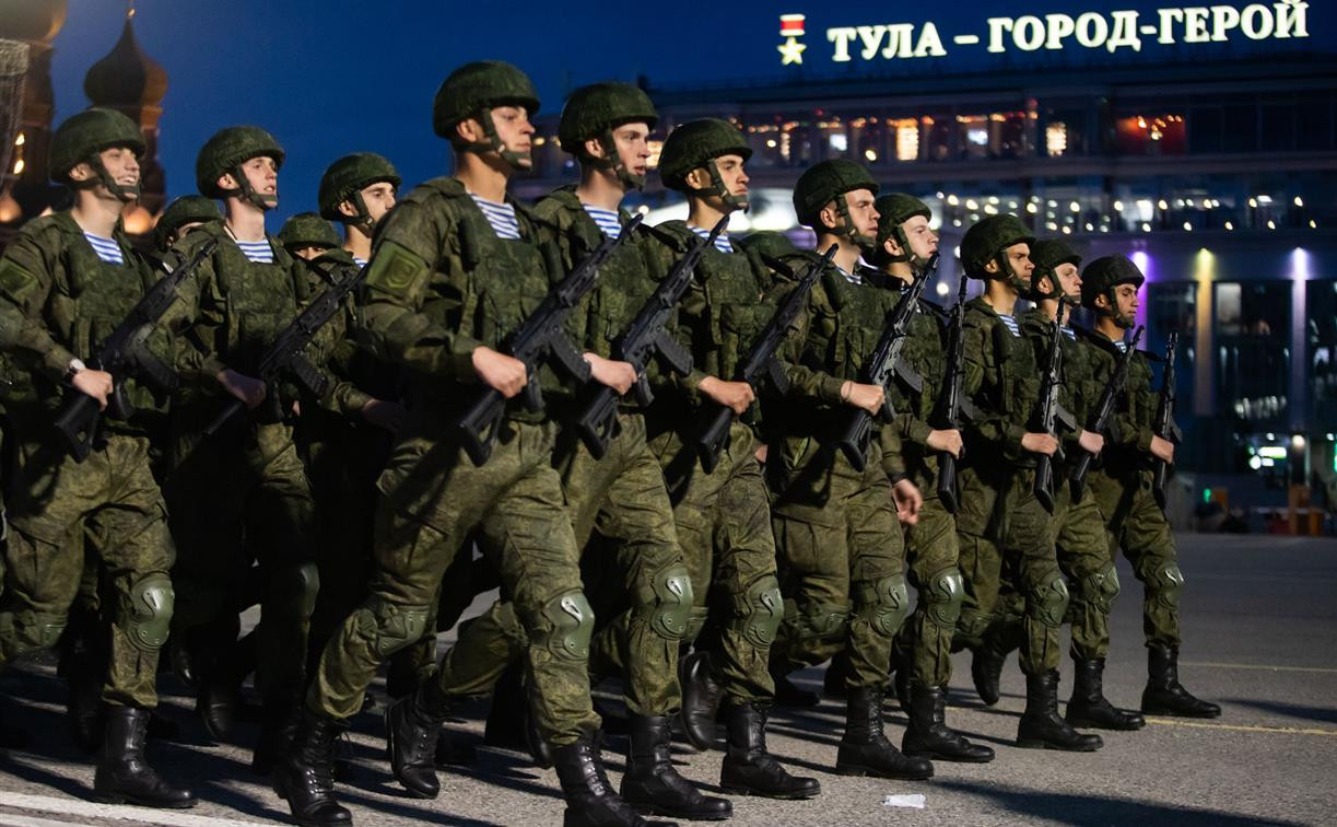 Репетиция Парада Победы в Туле: большой фоторепортаж Myslo - Новости Тулы и  области - MySlo.ru