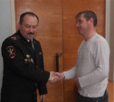 Глава УМВД наградил жителя Белева за содействие в задержании хулигана