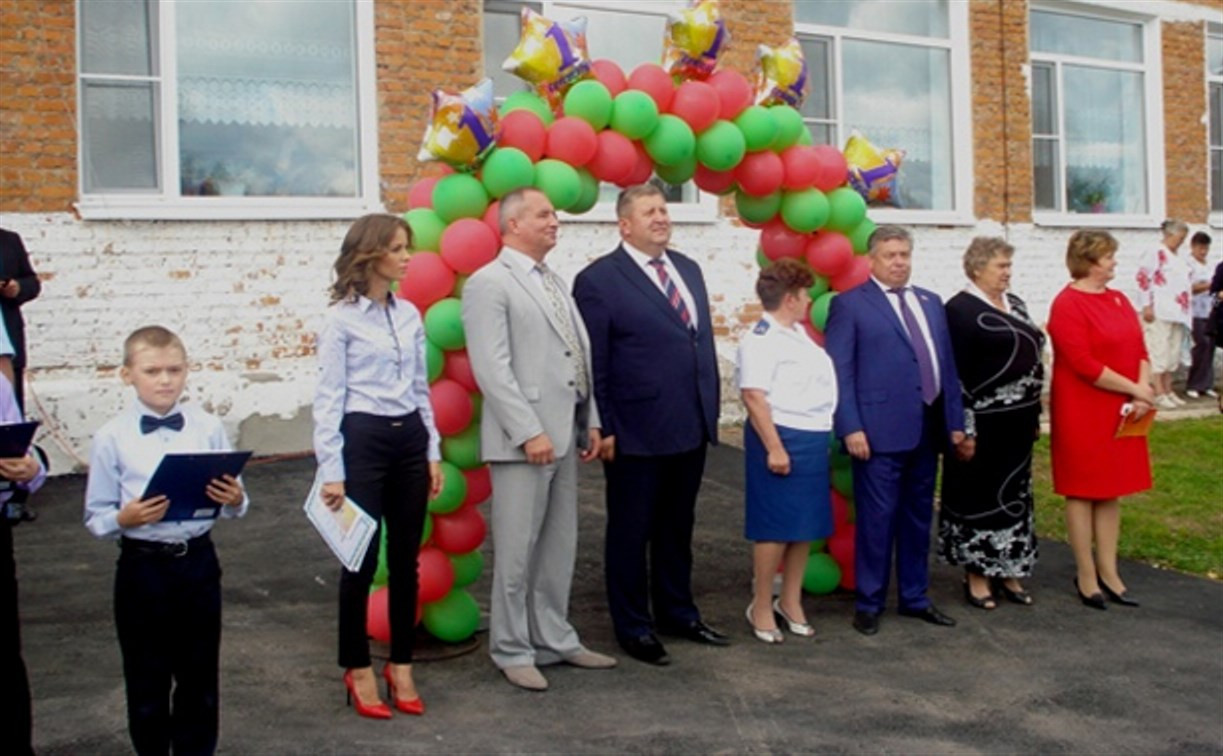 Николай Воробьёв побывал на торжествах в честь Дня знаний в Суворове
