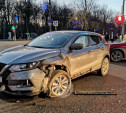 В Туле при столкновении Nissan и BMW пострадала женщина