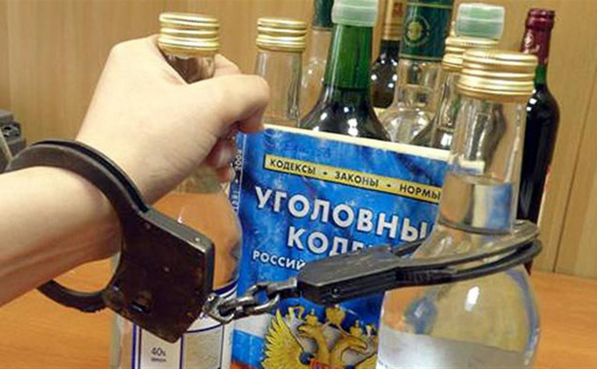 В Щёкино местную жительницу и контролёра магазина оштрафовали за попытку украсть алкоголь