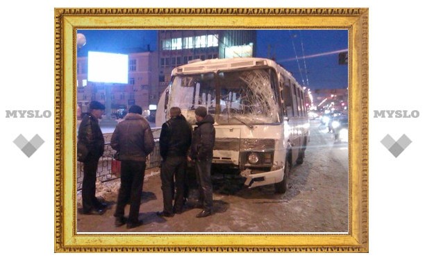 По предварительным данным, в аварии с двумя автобусами в Туле погибших нет