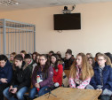 Суворовские школьники побывали в суде