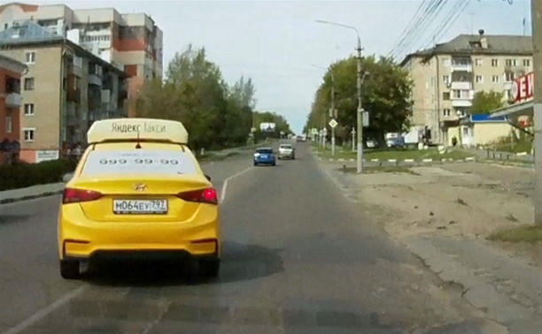 Тульская Госавтоинспекция составила административный материал на таксиста-автохама